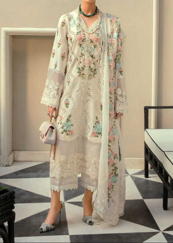 S1315-Embroidered 3pc Lawn Dress With Embroidered Organza Dupatta.